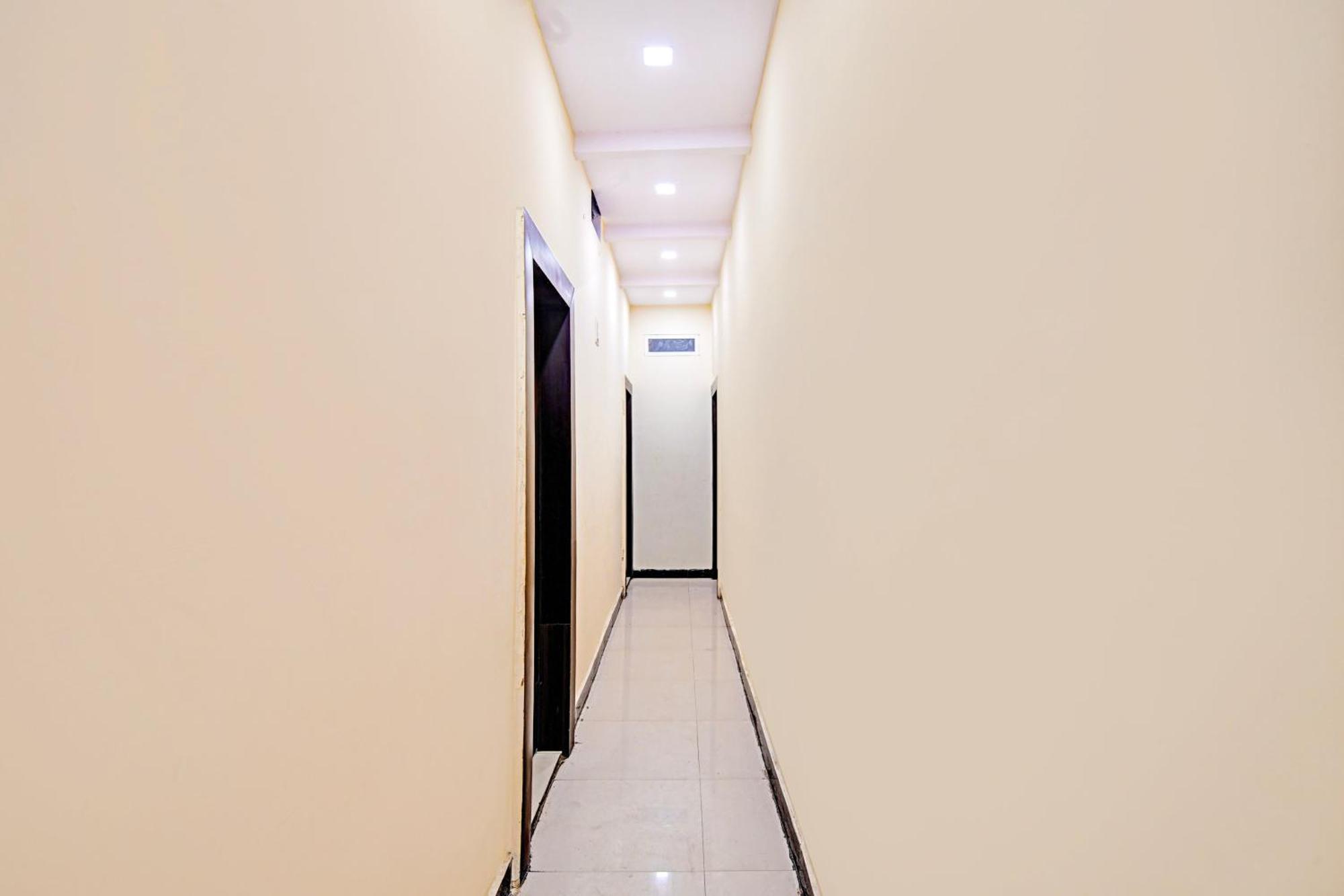 Super Hotel O Hanuman Naka Ujjain Formerly Krishna Palace Екстер'єр фото