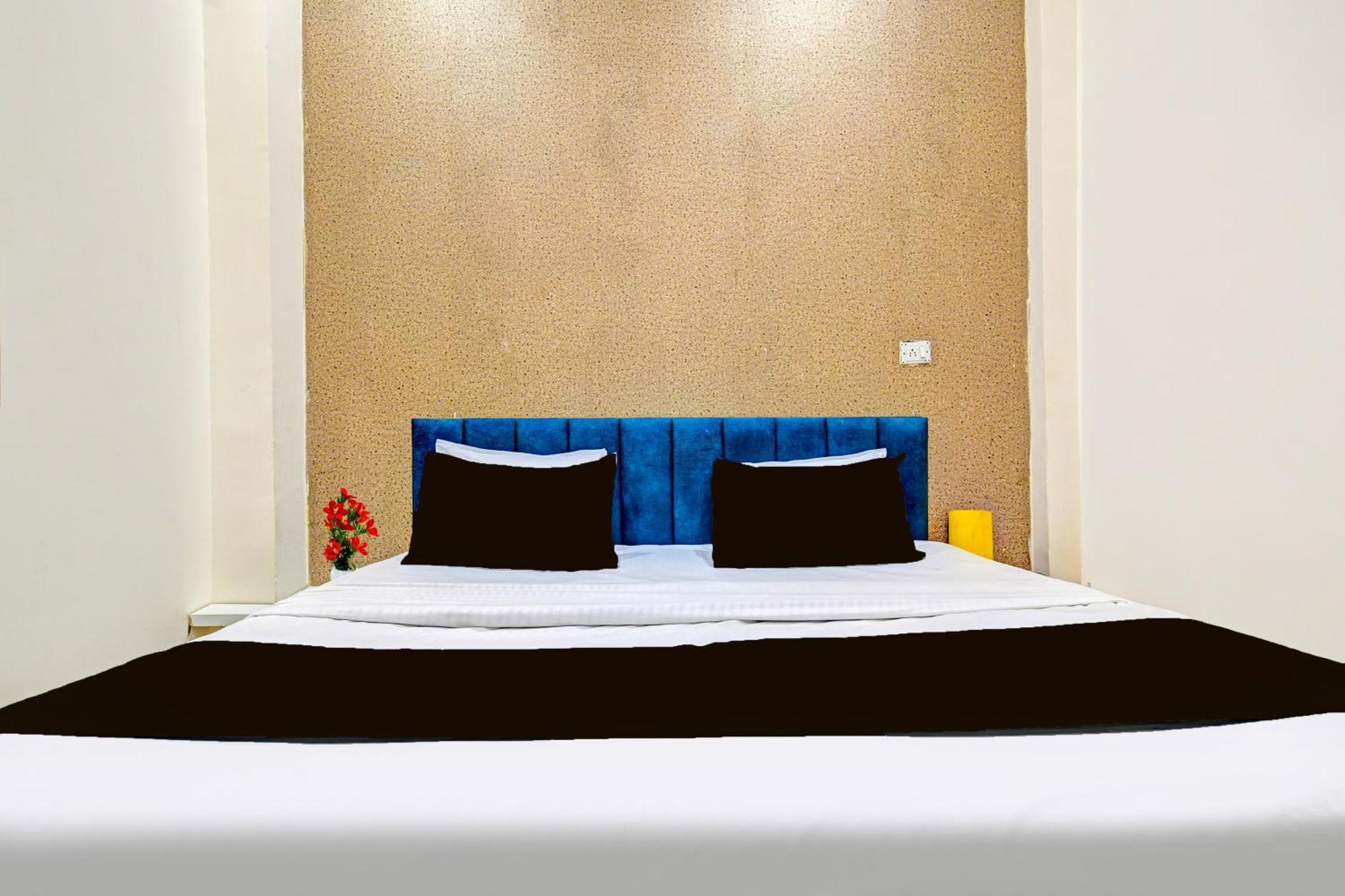 Super Hotel O Hanuman Naka Ujjain Formerly Krishna Palace Екстер'єр фото